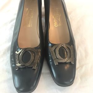 Ferragamo blue buckle leather shoes